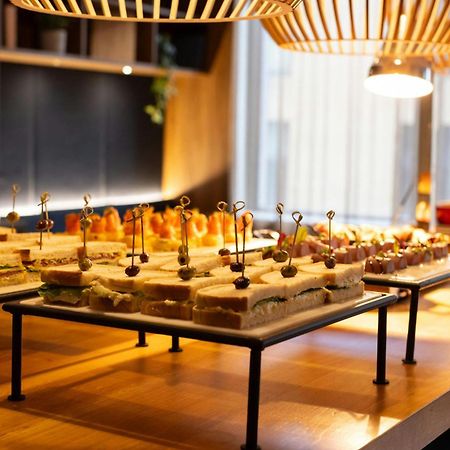 Courtyard By Marriott Glasgow Sec Екстериор снимка