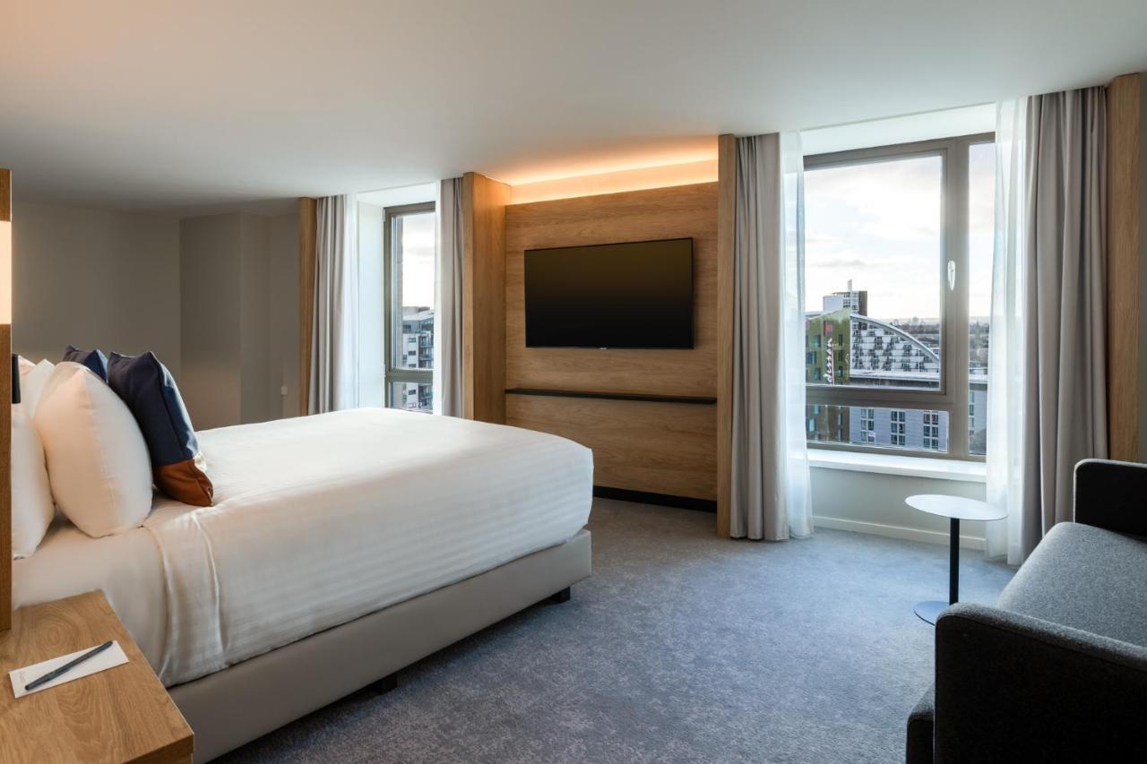 Courtyard By Marriott Glasgow Sec Екстериор снимка