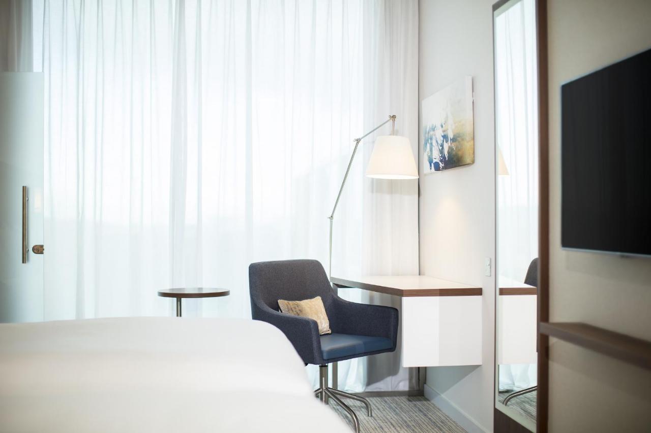 Courtyard By Marriott Glasgow Sec Екстериор снимка