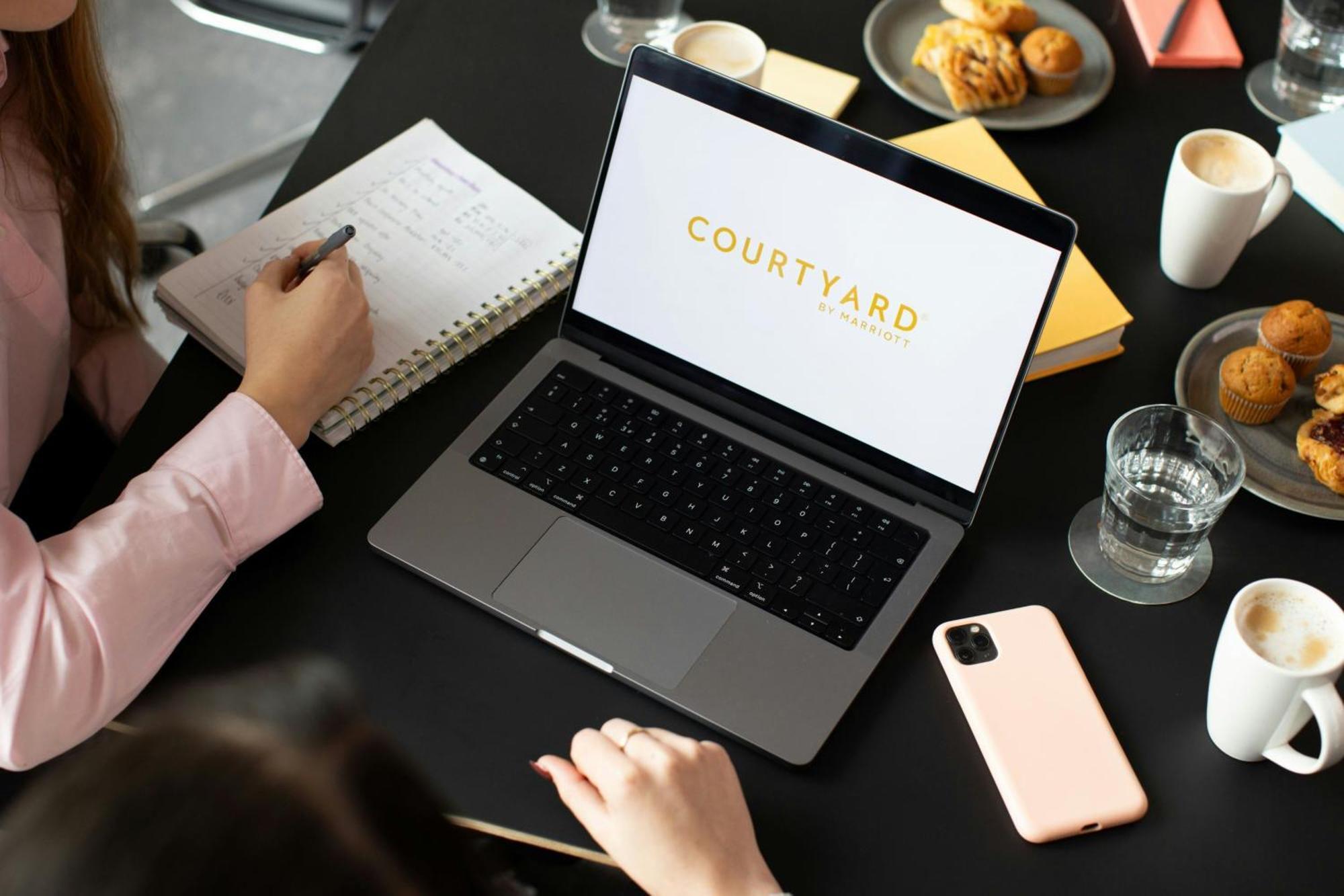 Courtyard By Marriott Glasgow Sec Екстериор снимка