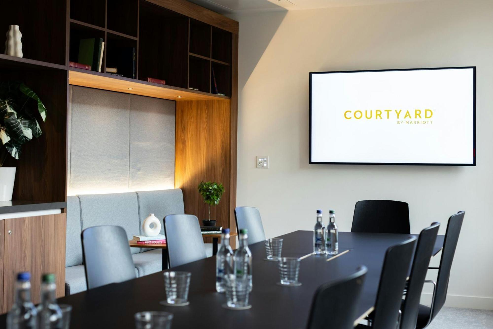 Courtyard By Marriott Glasgow Sec Екстериор снимка
